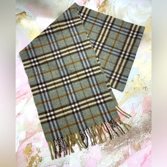 Burberry London 100% cashmere plaid print scarf - Picture 2 of 4